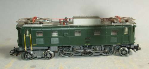 MARKLIN HO SCALE -  SBB Ae3/6 ELECTRIC LOCO w/DCC  - SEE FOTOS