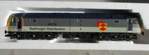 LIMA HO SCALE - DIESEL LOCO CLASS 47 306 "RAILFREIGHT DISTRIBUTION" (BOXED)