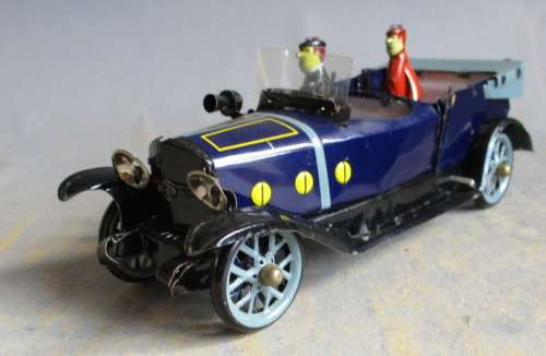 TIN PLATE  VINTAGE CAR - BOXED