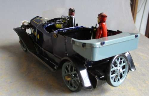 TIN PLATE  VINTAGE CAR - BOXED