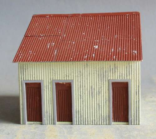 HO SCALE - CORRUGATED SHED