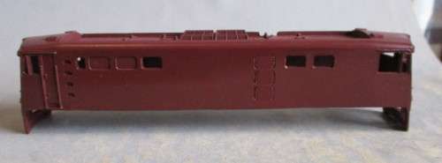 LIME/LIFE-LIKE HO SCALE - LOCO BODY, 5E SIDES, LL FRONT & REAR