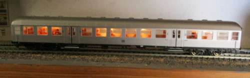 ROCO HO SCALE - GERMAN PASSENGER COACHES/3 "SILBERLINGE" WITH LIGHTS - MINTBOXED
