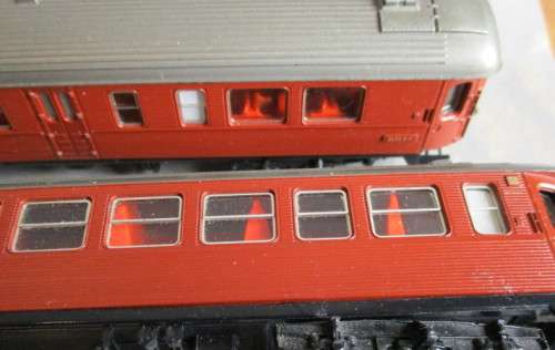 MARKLIN HO SCALE - SET/5 SWEDEN PASSENGER COACHES, BOXED, SEE BELOW
