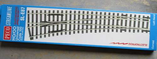 PECO HO SCALE - SL-E87 CURVED LH POINT (NEW)