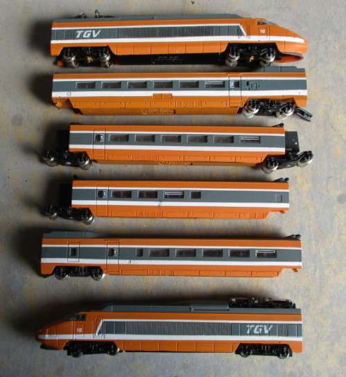 BACHMANN N SCALE - TGV HIGH SPEED PASSENGER TRAIN SET