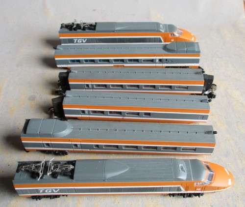 BACHMANN N SCALE - TGV HIGH SPEED PASSENGER TRAIN SET