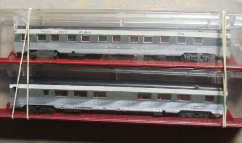 ROWA N SCALE - 2 X PASSENGER COACHES, PNW