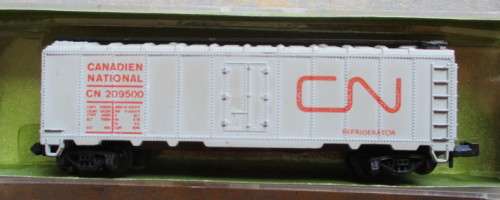 AURORA N SCALE - CN GOODS WAGON - BOXED