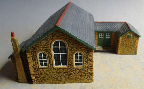 HORNBY (SKALEDALE) OO SCALE - RESIN CHURCH, SEE FOTOS