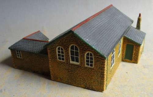 HORNBY (SKALEDALE) OO SCALE - RESIN CHURCH, SEE FOTOS