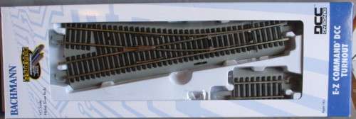 BACHMANN HO SCALE - E-Z COMMAND RH TURNOUT WITH DCC - AS NEW BOXED