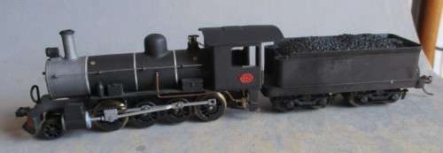 SARM HO SCALE - SAR  CLASS 8X STEAM LOCO & TENDER WITH DCC  -  BOXED