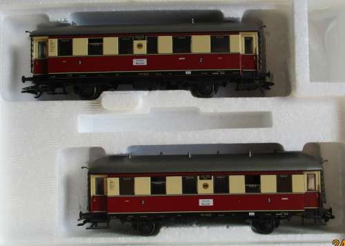 MARKLIN HO SCALE - 43352 2 x DRG PASSENGER COACHES, EXCELLENT BOXED