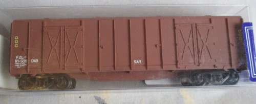 CMD HO SCALE - SAR FZL-1 GRAIN WAGON (NEW BOXED) - NO COUPLINGS