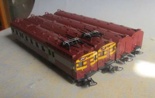 LIMA HO SCALE - SAR SUBURBAN SET - SEE BELOW