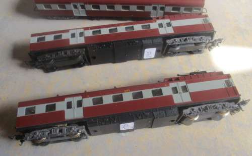 LIMA HO SCALE - SAR SUBURBAN SET - SEE BELOW