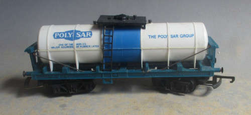 TRI-ANG OO SCALE - POLYSTAR TANKER WAGON