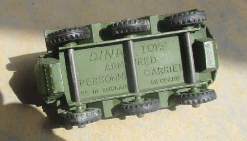 DINKY, MECCANNO, MADE IN ENGLAND - #676 ARMOURED PERSONNEL CARRIER