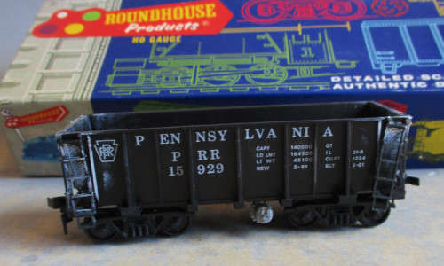 ROUNDHOUSE HO SCALE - PENNSYVANIA TIGHT BOTTOM ORE CAR - BOXED