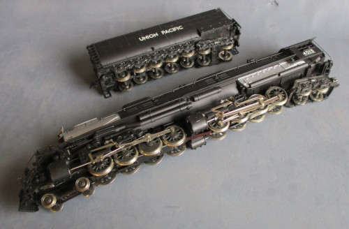 RIVAROSSI HO SCALE - 4-8-8-4 UP 4013 "BIG BOY" STEAM LOCO & TENDER - BOXED