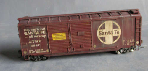 ATHEARN HO SCALE - ATSF CLOSED GOODS WAGON