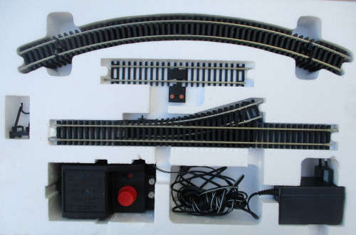 HORNBY OO SCALE - BR THE BLUE PULLMAN SET, DCC READY - BOXED