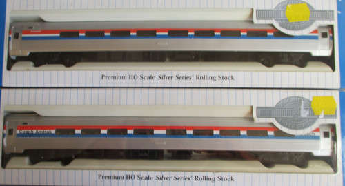 BACHMANN HO SCALE - 4 X AMTRAK COACHES, BOXED