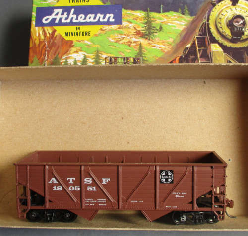ATHEARN HO SCALE - 34' SF ORE HOPPER  - BOXED