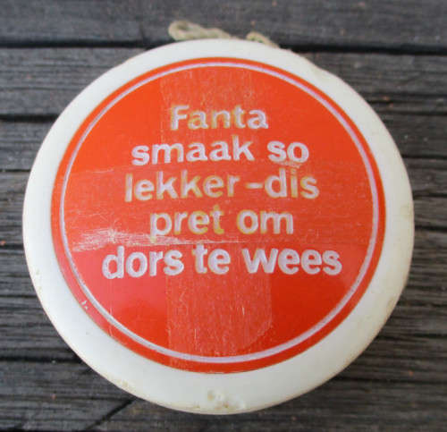 RARE RETRO "AFRIKAANS" RUSSELL YO YO