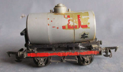 TRI-ANG OO SCALE - BP/SHELL TANKER