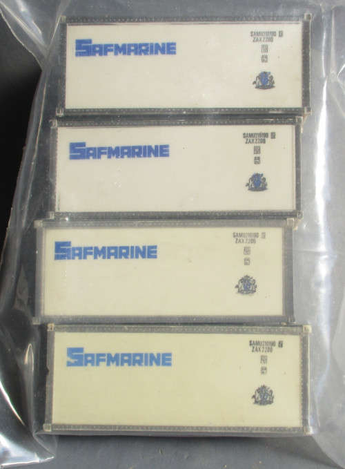 HO SCALE - 4 X SAFMARINE CONTAINERS