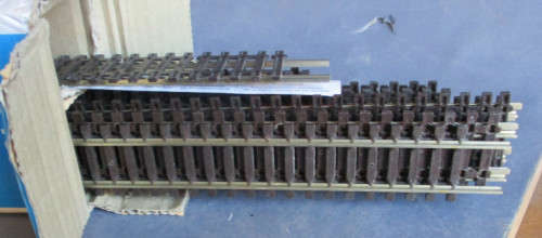 PECO HO SCALE - 25 x SL100 FLEXIBLE TRACK CODE 100, BOXED