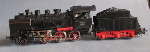 MARKLIN HO SCALE - 3003 24 058 2-6-0 STEAM LOCO & TENDER - BOXED