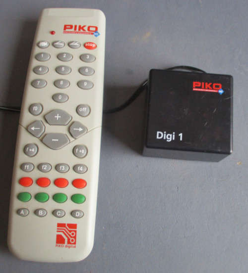 PIKO DCC UNIT & CONTROLLER