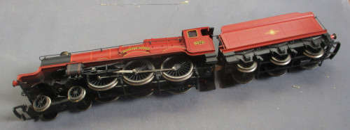 HORNBY OO SCALE - 4-6-0 STEAM LOCO & TENDER " HOGSWORT EXPRESS", SEE BELOW