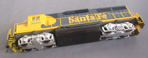 BACHMANN HO SCALE - SANTA FE # 3500 DIESEL LOCO