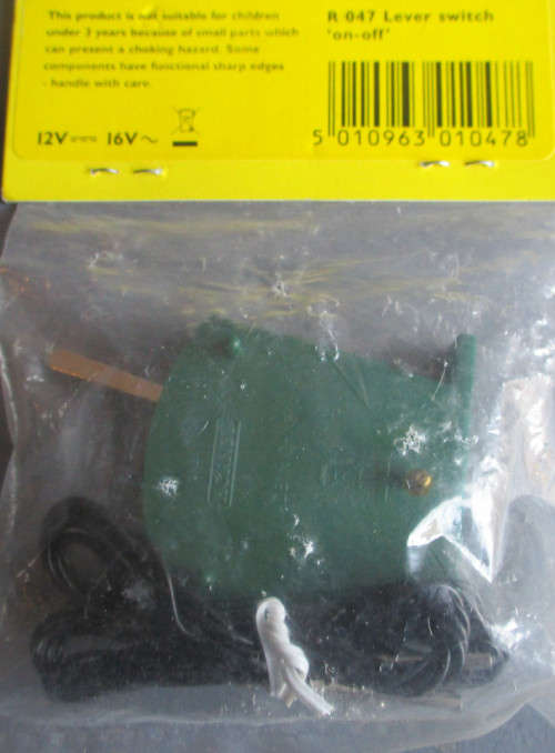 HORNBY OO SCALE - R.047 `ON-OFF` LEVER SWITCH - NEW IN PKT
