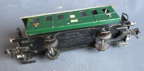 FLEISCHMANN HO SCALE - 2nd CLASS PASSENGER COACH, TIN PLATE