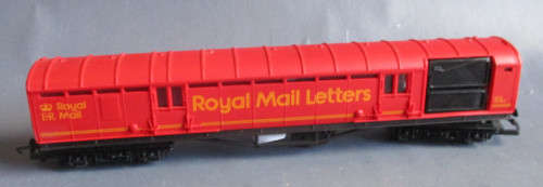 HORNBY OO SCALE - ROYAL MAIL POSTAL COACH