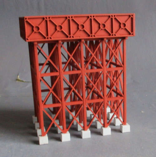 HO SCALE - SAR WATER TANK FOR STEAM LOCOS - NEW, FOOTPRINT 65 X 55 mm