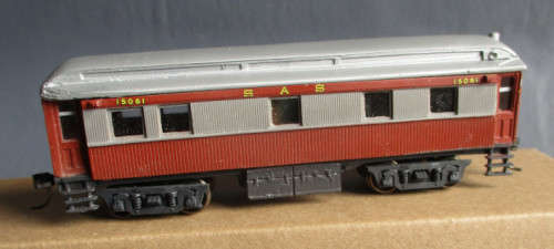HO SCALE - OLD SAR OFFICERS COACH - NEW