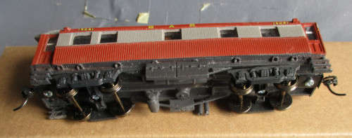 HO SCALE - OLD SAR OFFICERS COACH - NEW