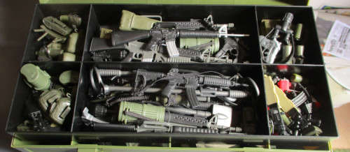 2 X GI JOE TYPE FIGURES WITH PLENTY ACCESORIES AS PER FOTOS