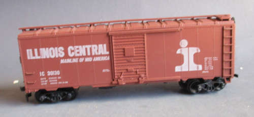 ROUNDHOUSE HO SCALE - IC GOODS WAGON