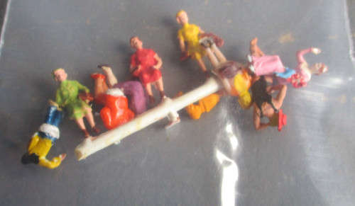 HO SCALE - 10 X FIGURES AS PER FOTO