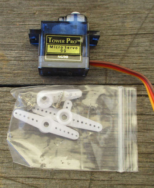 TOWER PRO - MOTOR SERVO 180 DEG MICRO ANALOG