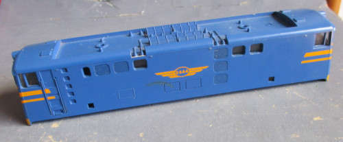 LIMA HO SCALE - E444 BT BODY AS PER FOTOS