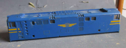 LIMA HO SCALE - E444 BT BODY AS PER FOTOS