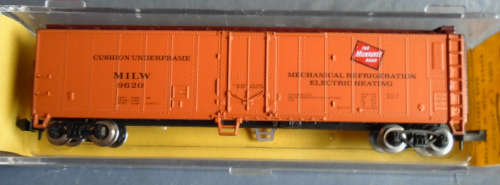 ATLAS N SCALE - MILWAUKEE ROAD MECH REEFER - MINT BOXED